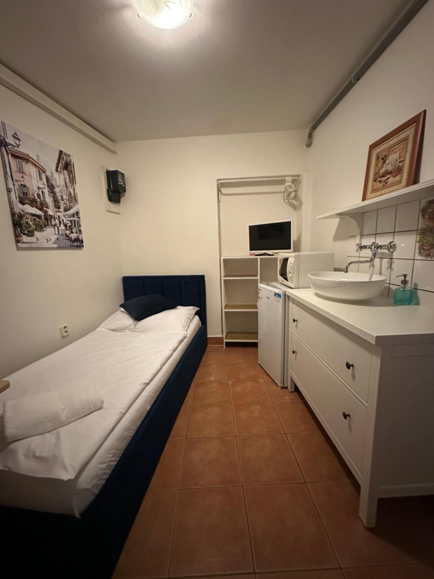 P4D Room 捷克布杰约维采 外观 照片